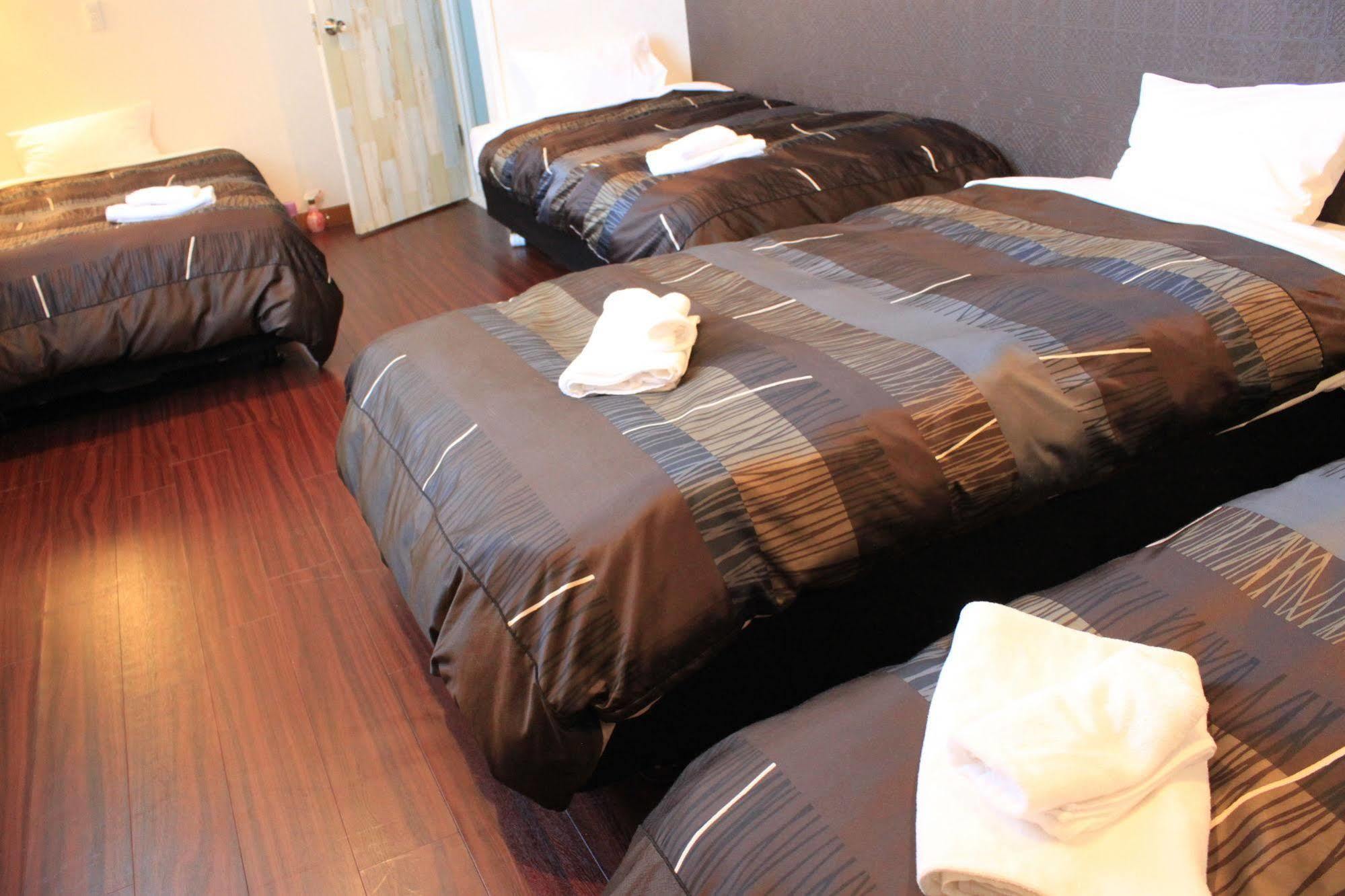 Petit Hotel Melon Furano Exterior photo